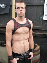 Diesal\\\\\\\'s Chest Gets Coated in Cum - Gay porn pics at Gaystick