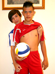 Straight asian boys facial bukakke - Gay porn pics at Gaystick