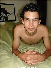 Latin student Hernando jacking off his uncut dick - Gay porn pics at Gaystick