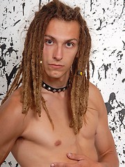 European dread-lock boy gets off his penis - Gay porn pics at Gaystick