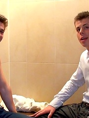 Cute sexy twinks relaxing in the shower and then fuck each other - Gay porn pics at Gaystick