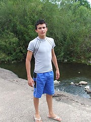 Twink hides and jerks off all alone in the woods - Gay porn pics at Gaystick