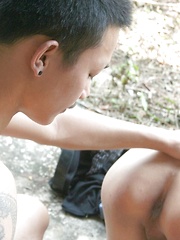 Hot fuck scene between these 2 gorgeous Asian boys in the outdoors - Gay porn pics at Gaystick