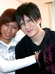 Asian boy Tsuyoshi sucks on Ryo, then they switch - Gay porn pics at Gaystick