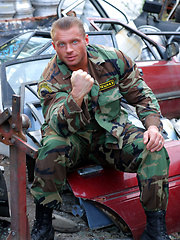 Free pics of this IFBB pro Evgeny Mishin - Gay porn pics at Gaystick