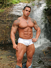 The hottest naked muscle men online - Gay porn pics at Gaystick