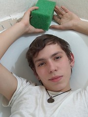 Cute teen boy Kish plays in the shower - Gay porn pics at Gaystick