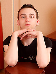 Cute teen boy first adult photo session - Gay porn pics at Gaystick