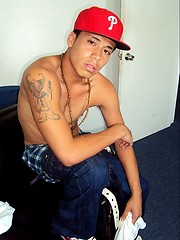 Young latino gangsta jacking off his long cock - Gay porn pics at Gaystick