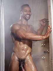 Black muscled man naked - Gay porn pics at Gaystick