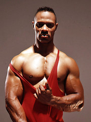 Black muscled man naked - Gay porn pics at Gaystick