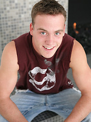 Naked frat boy Block shows his curved dick - Gay porn pics at Gaystick