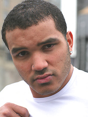 Muscle gay Lorenzo in erotic scene - Gay porn pics at Gaystick