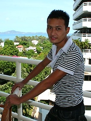 16 photos of 2 cute Thai twinks from Boykakke! - Gay porn pics at Gaystick