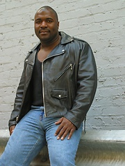 Big black biker presents own big dick - Gay porn pics at Gaystick