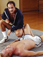 Sporty daddies have gay vintage sex in the gym - Gay porn pics at Gaystick
