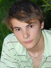 Young cute boy solo pictures - Gay porn pics at Gaystick