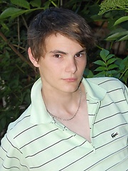 Young cute boy solo pictures - Gay porn pics at Gaystick