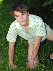 Young cute boy solo pictures - Gay porn pics at Gaystick