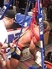 Muscled gay stud gets bounded - Gay porn pics at Gaystick