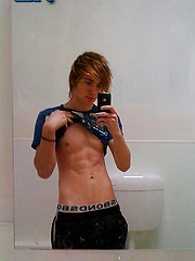 Stripping and showing gay amateur hard cocks - Gay porn pics at Gaystick