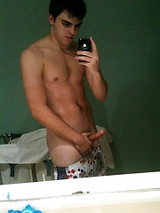 Hot euroboys pose naked on private pics - Gay porn pics at Gaystick