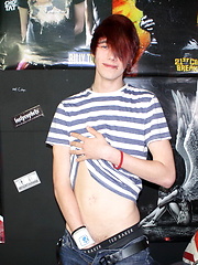 Cute emo boy Rhys Casey jerks off - Gay porn pics at Gaystick