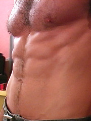 Mature and Muscular Raven first trip to Montreal ended up with his first porn shoot - Gay porn pics at Gaystick