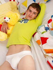 TeenBoysStudio presents the young hot Danny Roulier - Gay porn pics at Gaystick