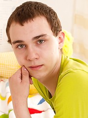 Timmy is having fun on camera with teddy bear - Gay porn pics at Gaystick