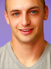 Ripped Recruit Ezra - Gay porn pics at Gaystick