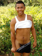 Tribal twink boy stroking - Gay porn pics at Gaystick