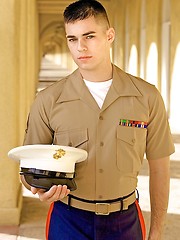 Marine David Never-Before-Scene Solo - Gay porn pics at Gaystick