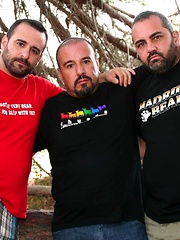 Bears of Spain Behind the Scenes  - Gay porn pics at Gaystick