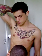 Voyeur And Exhibitionist Fuck - Gay porn pics at Gaystick