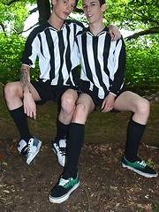 Football Forest Fun Gets Two Brit Boys Out Of Their Kits & Into Hot Raw Suck-&-Fuck Action! - Gay porn pics at Gaystick