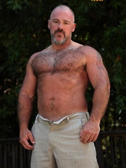 With this Bronson big muscles, tight perfect ass and big hard meat you will want to help him cool off - Gay porn pics at Gaystick