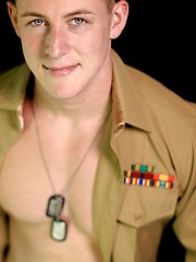 Uniformed Marine Conrad Solo - Gay porn pics at Gaystick