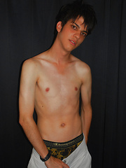 Shosei is a very sexy twink from Osaka - Gay porn pics at Gaystick