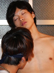 Both these Japanboyz twinks love to fuck - Gay porn pics at Gaystick