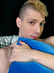 Leo Lafonce is a happy-go-lucky type of guy who's always friendly and sociable - Gay porn pics at Gaystick