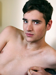 Skinny teen boy Kevric - Gay porn pics at Gaystick