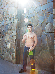 Justin Owen is ready to play with Chris - Gay porn pics at Gaystick