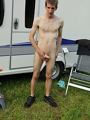 Smooth chested Luigi busts a nut in front of his camper. - Gay porn pics at Gaystick