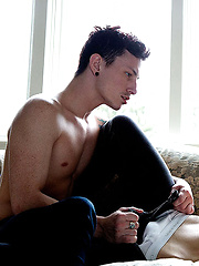 Cameron & Frankie V. Make Love - Gay porn pics at Gaystick