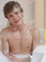 Romantic Tryst Proves Nothing More Than A Crude Bathtime Fuck For These Two Beauties! - Gay porn pics at Gaystick