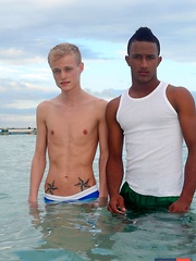 Beachside Fun Turns Into An Interracial Suck-Rim-&-Fuck-Fest For Two Horned-Up Twinks! - Gay porn pics at Gaystick