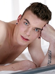 Better Than An Alarm-Clock - Gabriel Cizek Gets A Hard Raw Fuck For His Early Morning Call! - Gay porn pics at Gaystick