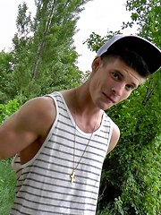 Alexander Dorch Public Handjob Part 1 - Gay porn pics at Gaystick