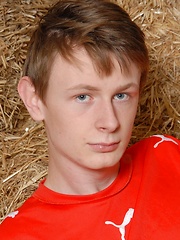 Young Skinny Boy Richard Frank - Gay porn pics at Gaystick